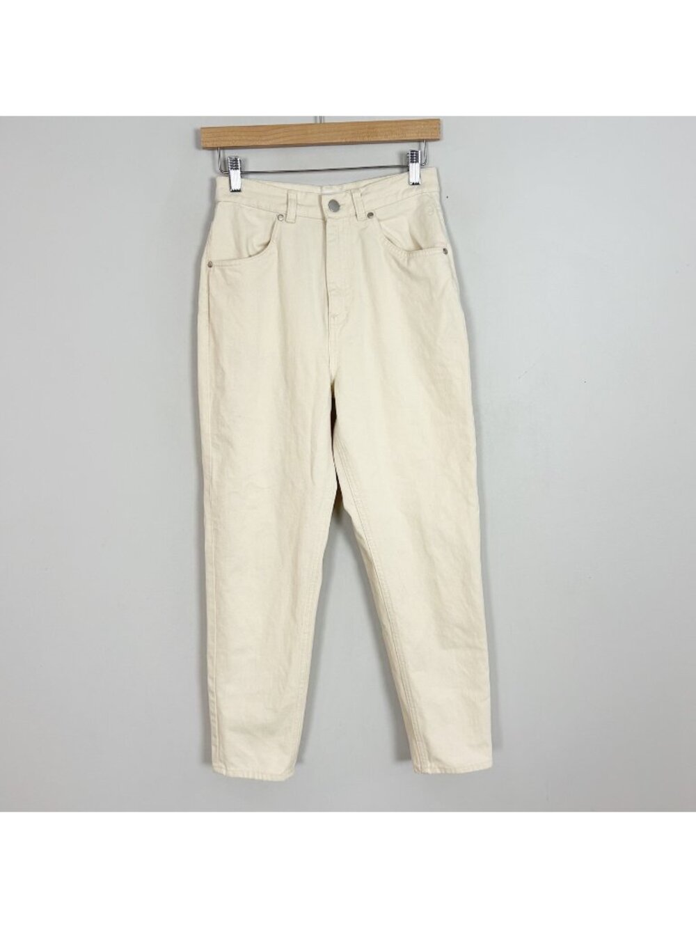 Kotn Ivory Denim Tapered Leg Jeans Size 2 Women's